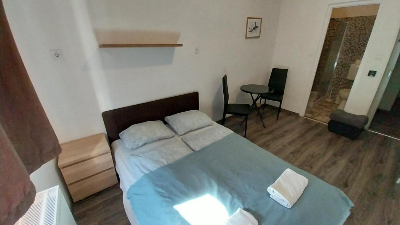 Aradi Rooms With Private Bathroom In The City Centre Budapesta Exterior foto
