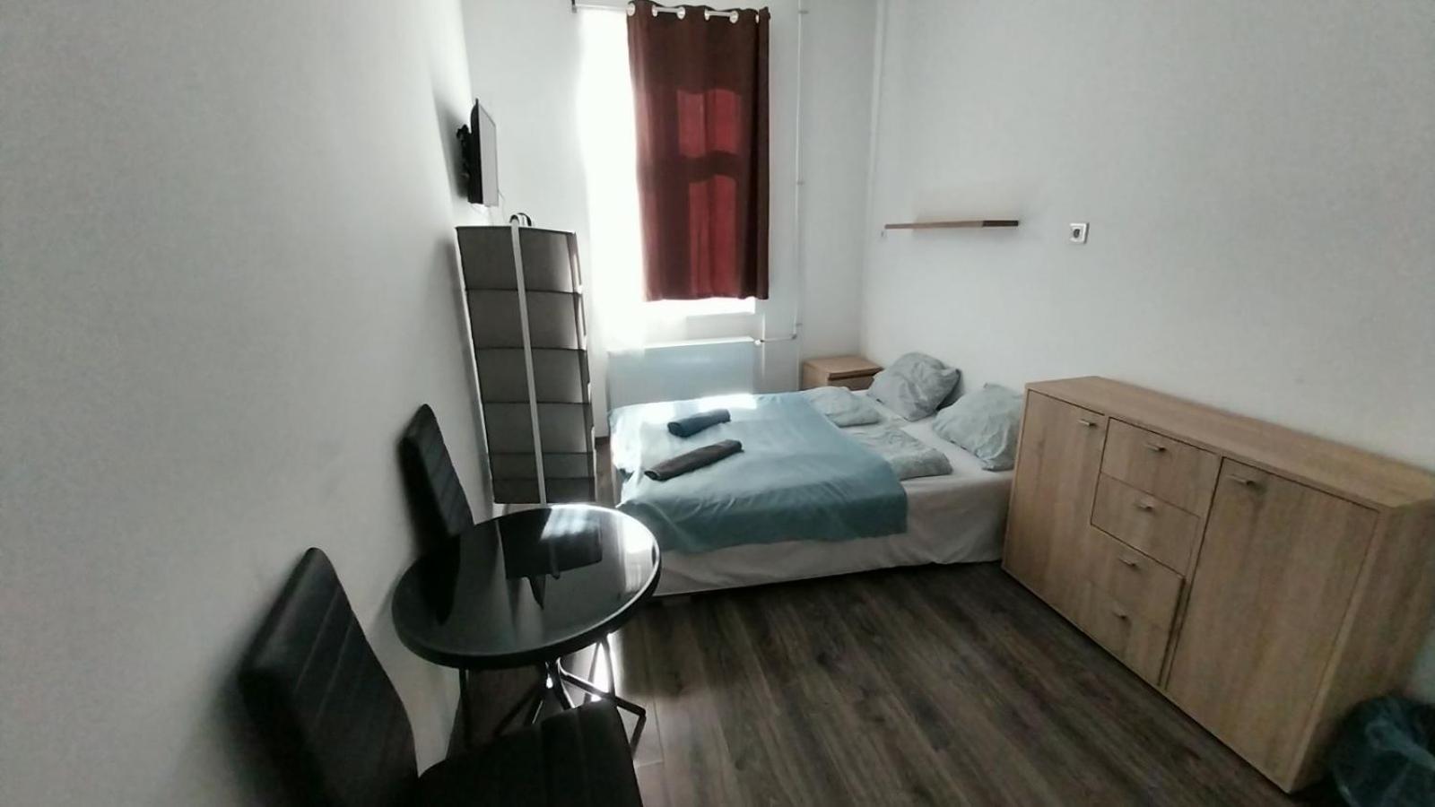 Aradi Rooms With Private Bathroom In The City Centre Budapesta Exterior foto