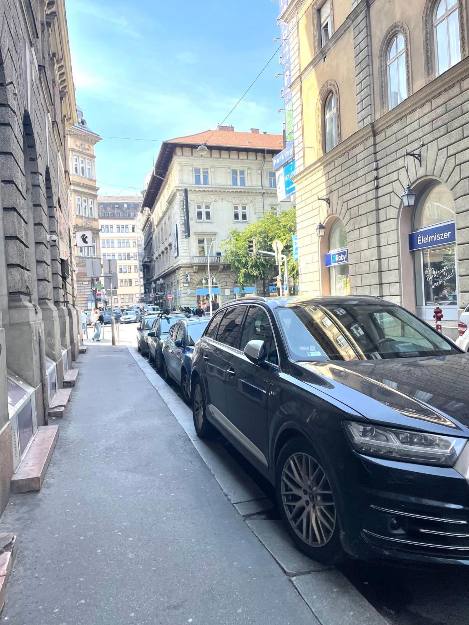 Aradi Rooms With Private Bathroom In The City Centre Budapesta Exterior foto