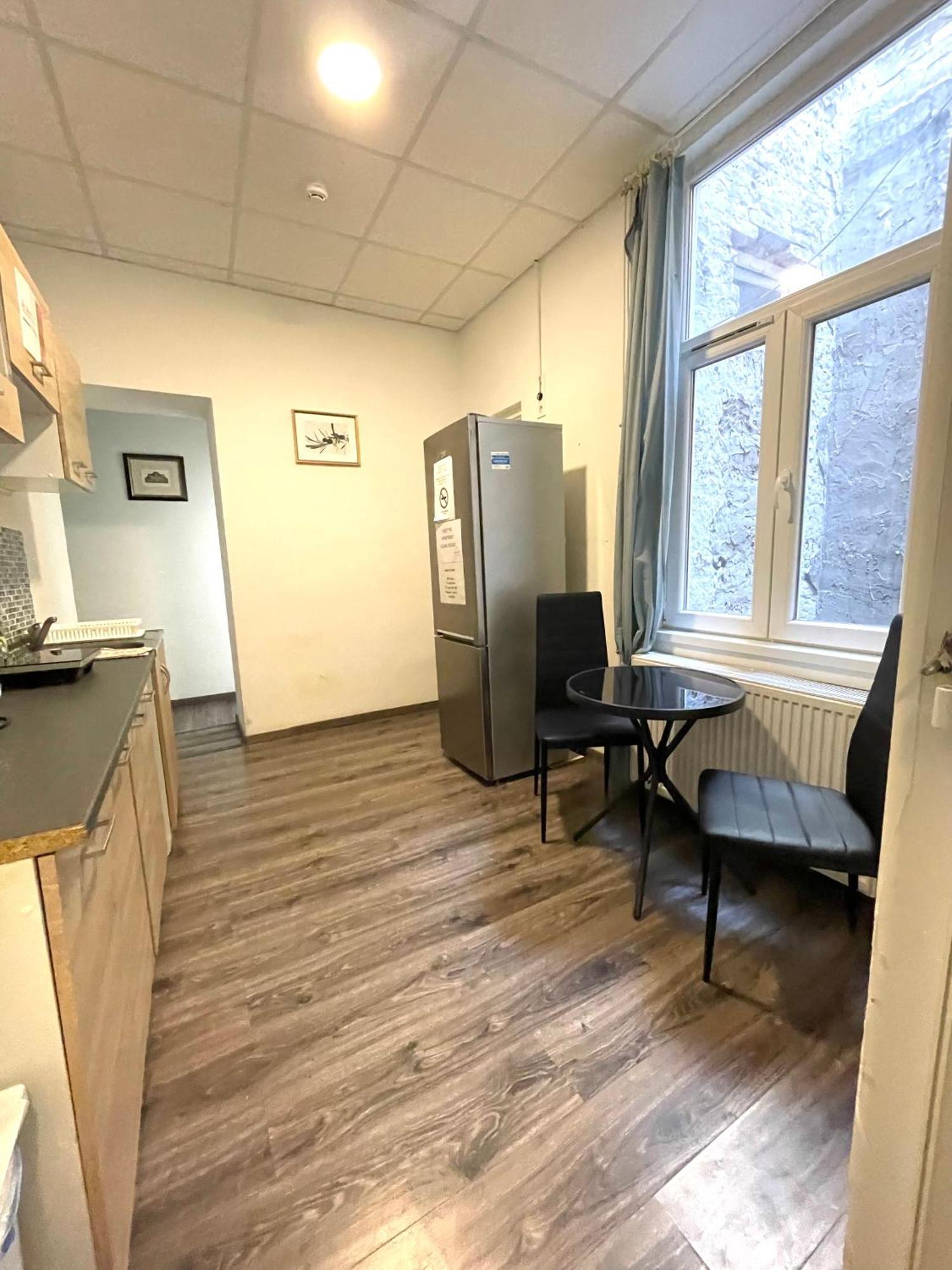 Aradi Rooms With Private Bathroom In The City Centre Budapesta Exterior foto